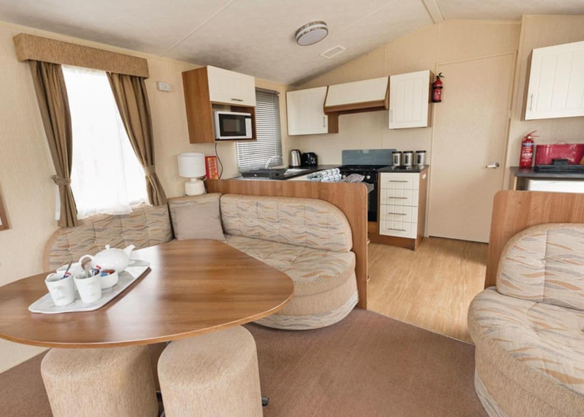 Fishguard Bay Resort Llanllawer Bagian luar foto