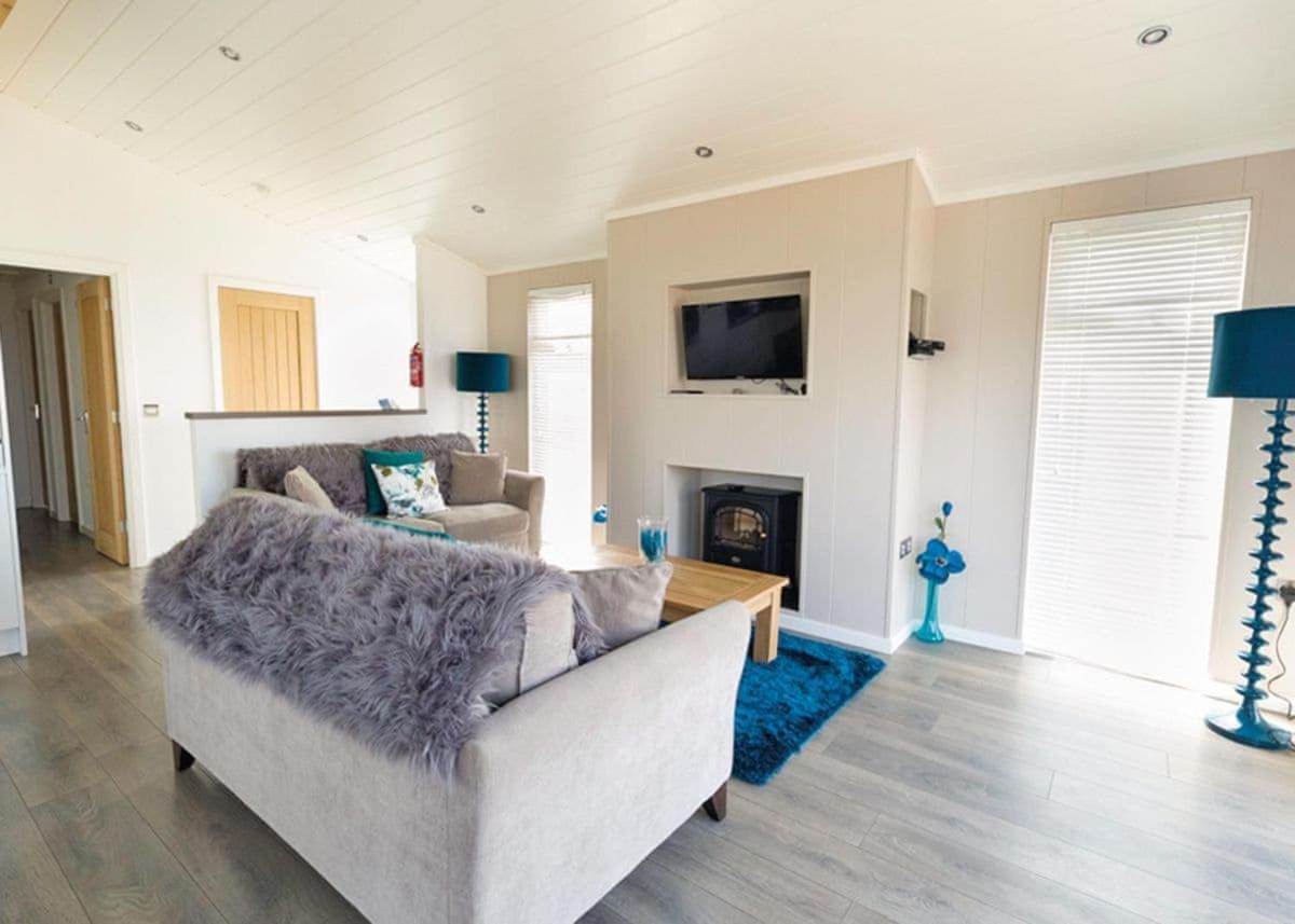 Fishguard Bay Resort Llanllawer Bagian luar foto