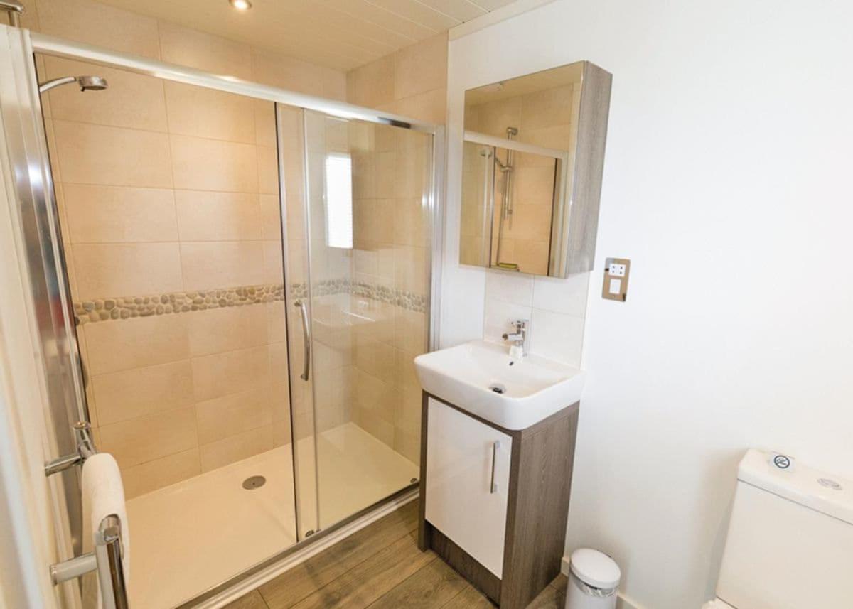 Fishguard Bay Resort Llanllawer Bagian luar foto